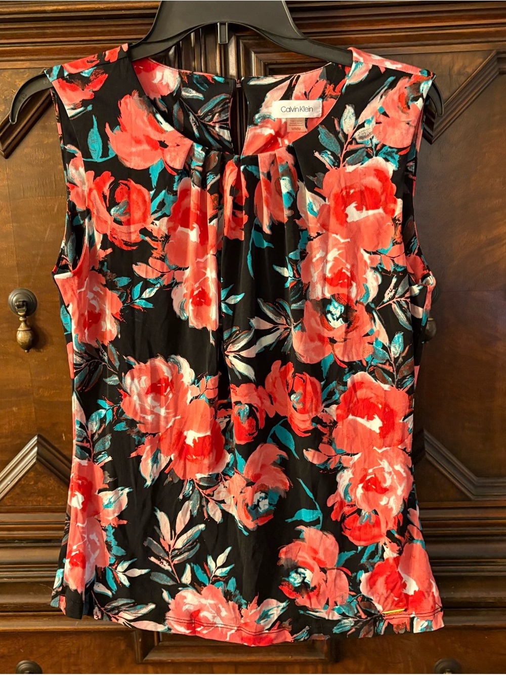 Calvin Klein Black Sleeveless pleated Floral top with Red Blooms M